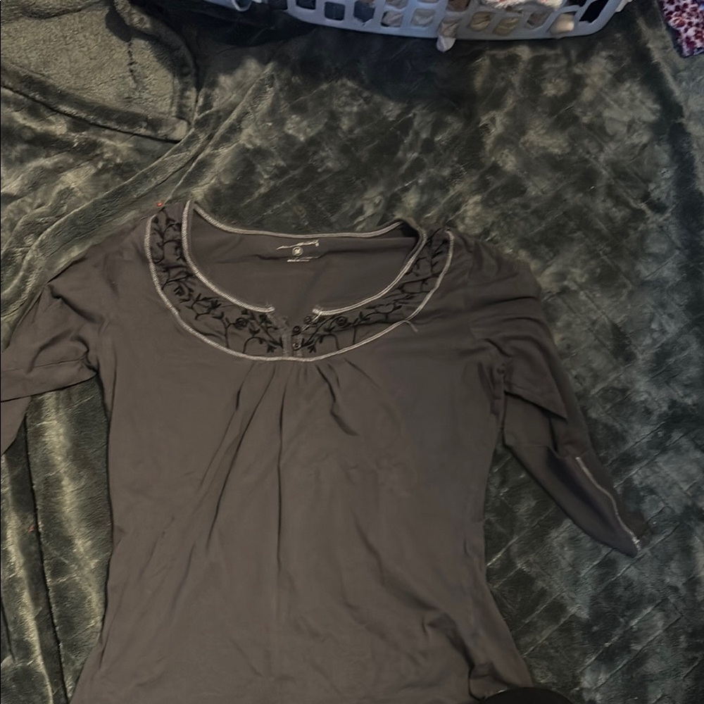 Women's Gray Top